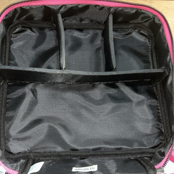 Barbie Cosmetic Bag, it’s so hard being iconic - Picture 7 of 9